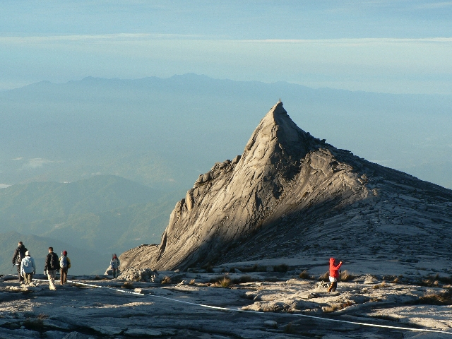 Megmásznád a Kinabalu hegyet? Ezt kell tudnod!